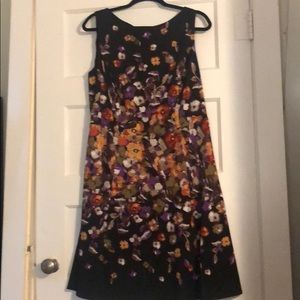 That black dress w flowers!! Adorable and fun!!